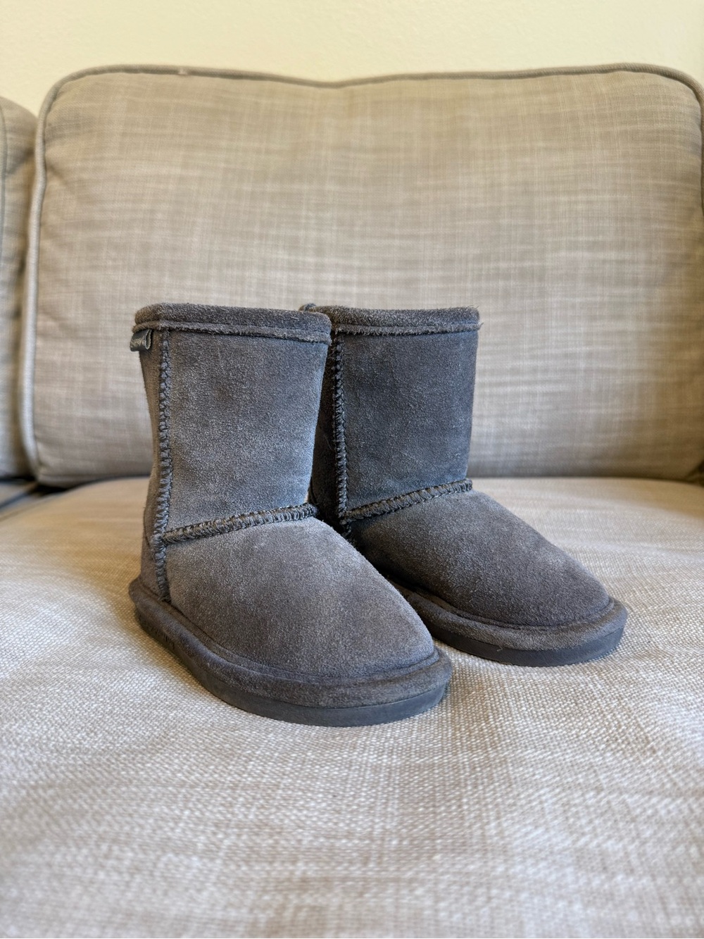 BearPaw Toddler 6 Shearling Lined Boot in Dark Gray uggs